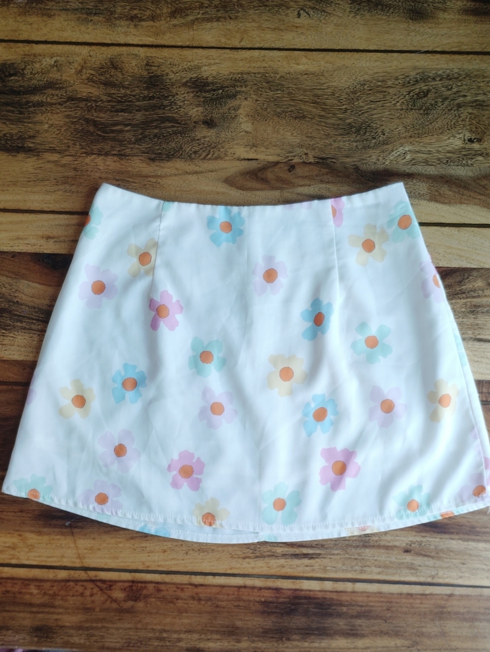 Princess Polly White Mini Skirt with Pastel Floral Print Small